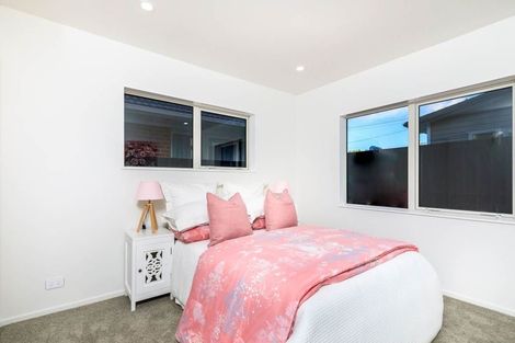 Photo of property in 26c Waipani Road, Te Atatu Peninsula, Auckland, 0610