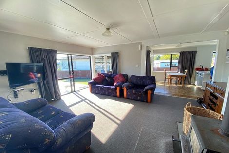 Photo of property in 18 Carlson Street, Dannevirke, 4930