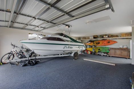 Photo of property in 20 Hoggard Place, Katikati, 3129