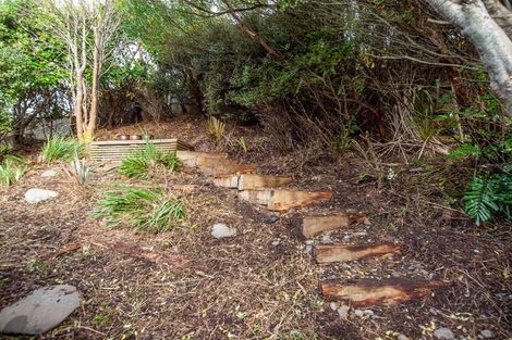 Photo of property in 40 Erlestoke Crescent, Churton Park, Wellington, 6037