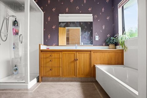 Photo of property in 68 Reynolds Road, Havelock North, 4130