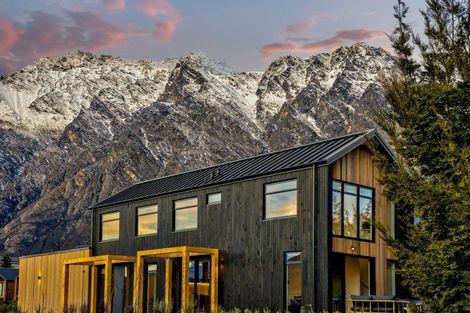 Photo of property in 23 Soudley Court, Jacks Point, Queenstown, 9371
