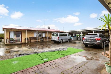 Photo of property in 8 Royton Avenue, Mangere East, Auckland, 2024