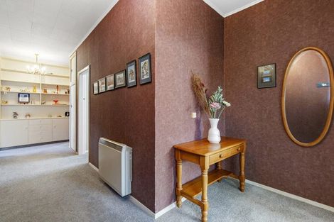 Photo of property in 64 Cambridge Terrace, Waterloo, Lower Hutt, 5011