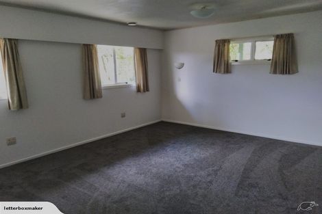 Photo of property in 205 Miromiro Road, Normandale, Lower Hutt, 5010