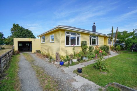 Photo of property in 17 Half Mile Road, Tuatapere, 9620