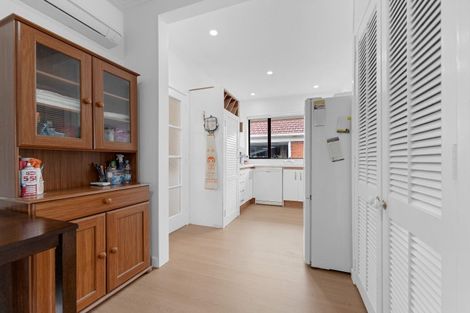 Photo of property in 1/13 Greers Road, Weymouth, Auckland, 2103