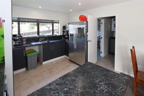 Photo of property in 6 Rinaha Place, Koutu, Rotorua, 3010