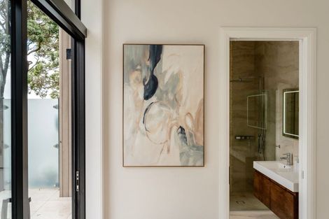 Photo of property in 218a Lake Road, Hauraki, Auckland, 0622