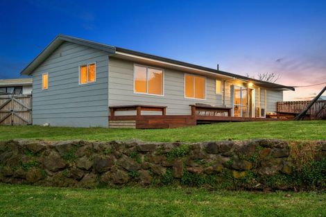 Photo of property in 6 Augustus Earle Place, Pukehangi, Rotorua, 3015
