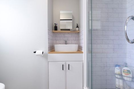 Photo of property in 8a Ngatai Road, Otumoetai, Tauranga, 3110