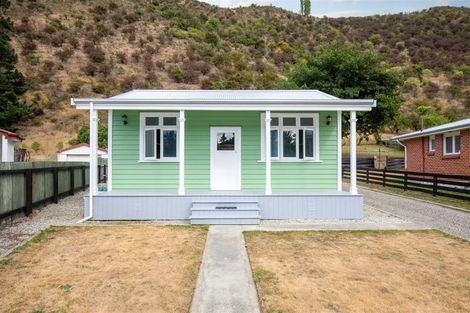 Photo of property in 13 Smith Street, Roxburgh, 9500