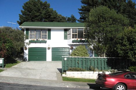 Photo of property in 46 Kingsley Street, Stokes Valley, Lower Hutt, 5019