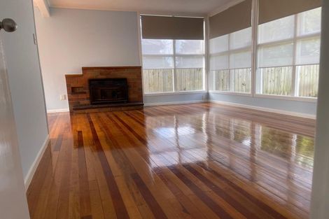 Photo of property in 20 Larnoch Road, Henderson, Auckland, 0610