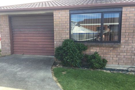 Photo of property in 52 Arawhata Road, Paraparaumu, 5032