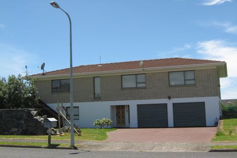 Photo of property in 3 Taihiki Road, Clarks Beach, 2122