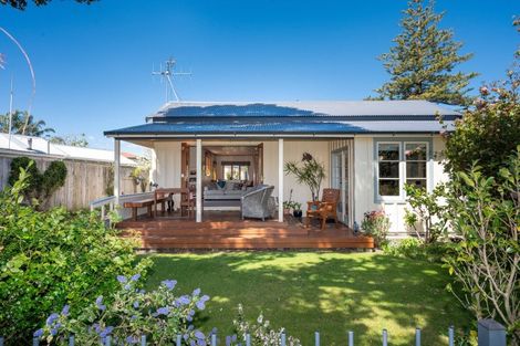 Photo of property in 40 Pipi Street, Te Awanga, 4102