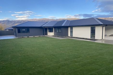 Photo of property in 9 Pisa Moorings Road, Mount Pisa, Cromwell, 9383