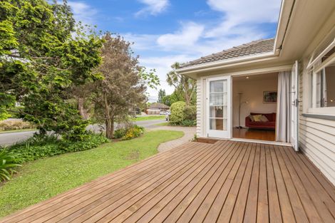 Photo of property in 116 Riverlaw Terrace, Saint Martins, Christchurch, 8022