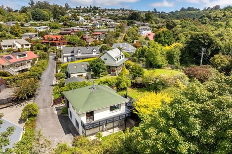 Photo of property in 84 Glenross Street, Glenross, Dunedin, 9011