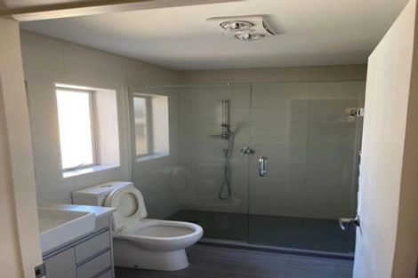 Photo of property in 18 Mural Place, Greenhithe, Auckland, 0632