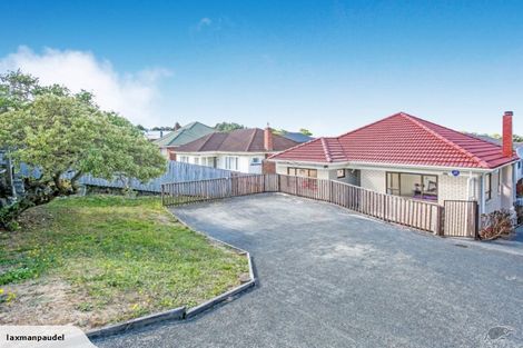 Photo of property in 1/445 Mount Albert Road, Mount Roskill, Auckland, 1041