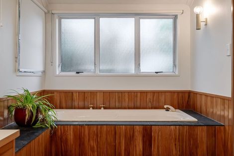 Photo of property in 23 Chilton Grove, Hokowhitu, Palmerston North, 4410
