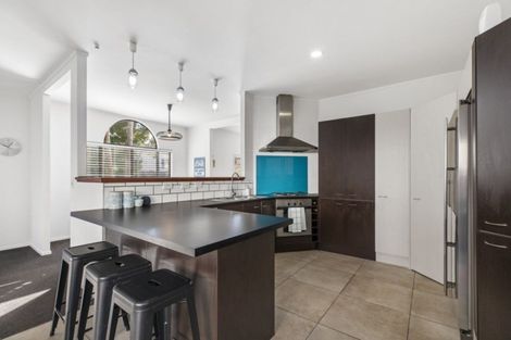 Photo of property in 54 Lagoon Way, West Harbour, Auckland, 0618