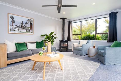 Photo of property in 3 Memorial Park Avenue, Haumoana, 4102