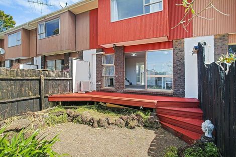 Photo of property in 7/18 Seabrook Avenue, New Lynn, Auckland, 0600