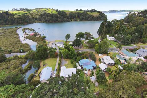 Photo of property in 398 Leigh Road, Whangateau, Warkworth, 0985