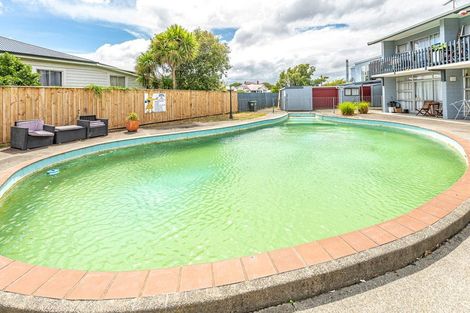 Photo of property in 1 Hurworth Place, College Estate, Whanganui, 4500