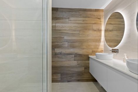 Photo of property in 5 Sunrise Lane, Queenstown, 9300