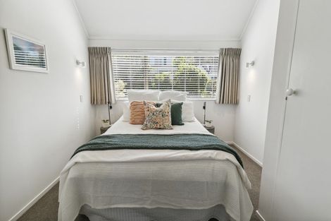 Photo of property in 15 Amapur Drive, Khandallah, Wellington, 6035