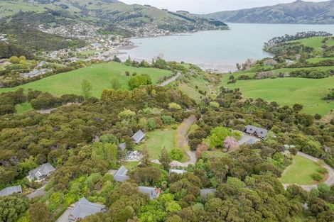Photo of property in 6888e Christchurch Akaroa Road, Takamatua, 7581