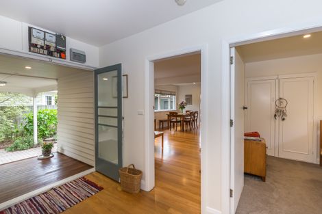 Photo of property in 116 Riverlaw Terrace, Saint Martins, Christchurch, 8022