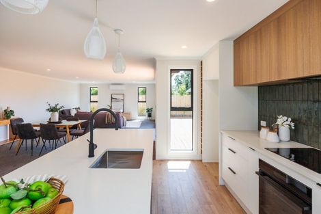 Photo of property in 5a Belvedere Crescent, Takaro, Palmerston North, 4412