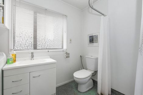 Photo of property in 13 Bellbird Place, Orewa, 0931