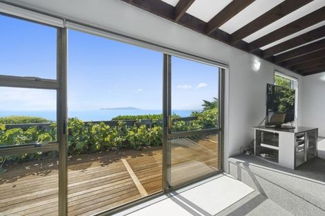 Photo of property in 1 Haunui Way, Pukerua Bay, 5026