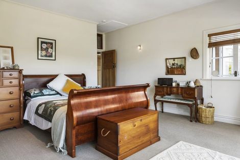 Photo of property in 6 Bank Road, Northland, Wellington, 6012