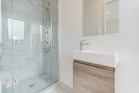 Photo of property in 5 Tokarewa Close, Mount Wellington, Auckland, 1062
