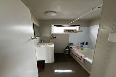 Photo of property in 10 George Street, Waitara, 4320