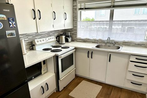 Photo of property in 5/26 Carrington Road, Point Chevalier, Auckland, 1025