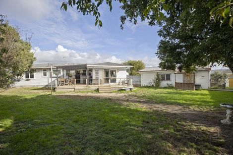 Photo of property in 8 Wairau Place, Kelvin Grove, Palmerston North, 4414