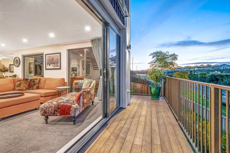 Photo of property in 42 Arran Point Parade, Orewa, 0931