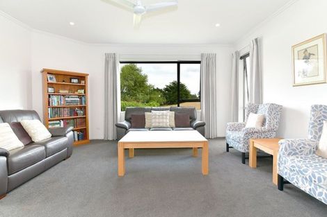 Photo of property in 37a Shakespear Road, Army Bay, Whangaparaoa, 0930
