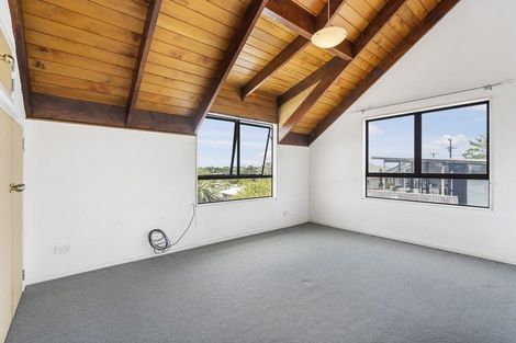 Photo of property in 53 Alfred Street, Fairfield, Hamilton, 3214