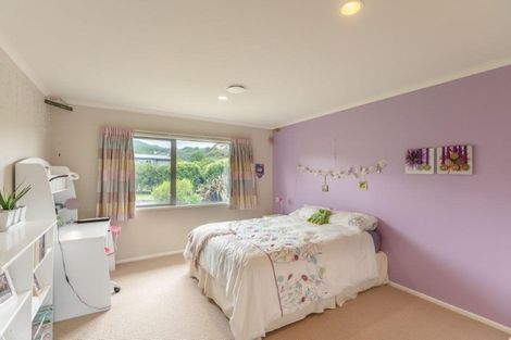 Photo of property in 5 Moss Lane, Raumati Beach, Paraparaumu, 5032