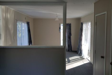 Photo of property in 1/5 Myna Place, Weymouth, Auckland, 2103