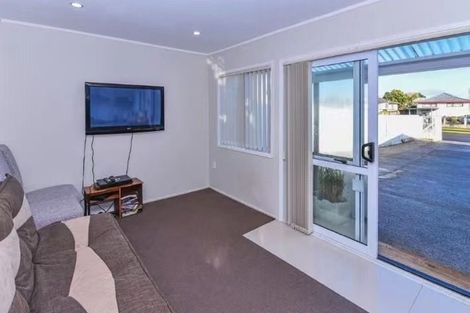 Photo of property in 27 Penion Drive, Flat Bush, Auckland, 2023